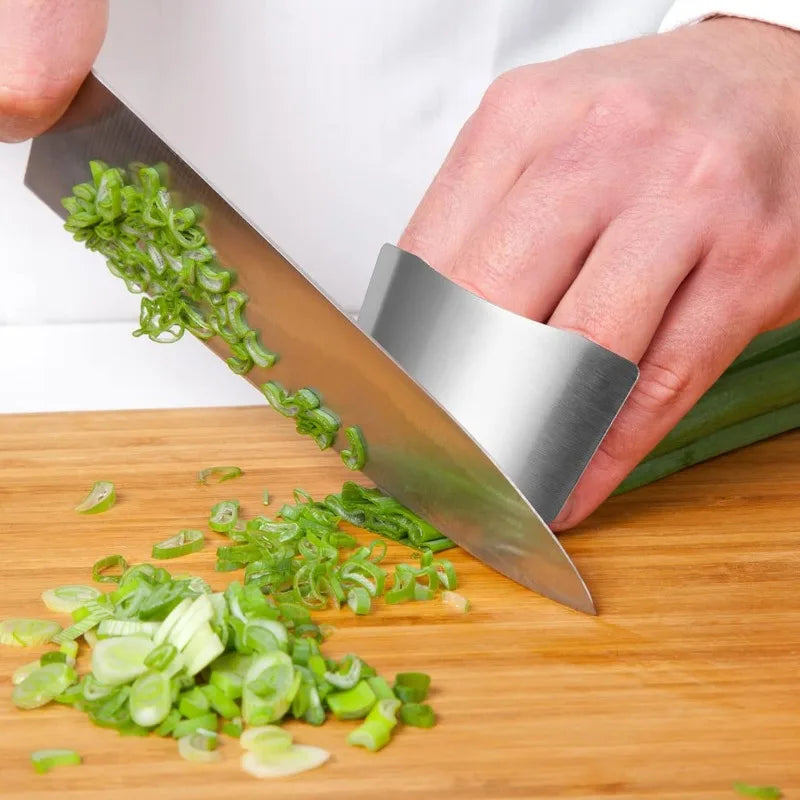 SafeBlade™ - Stainless Steel Finger Guard for Safe & Fast Cutting