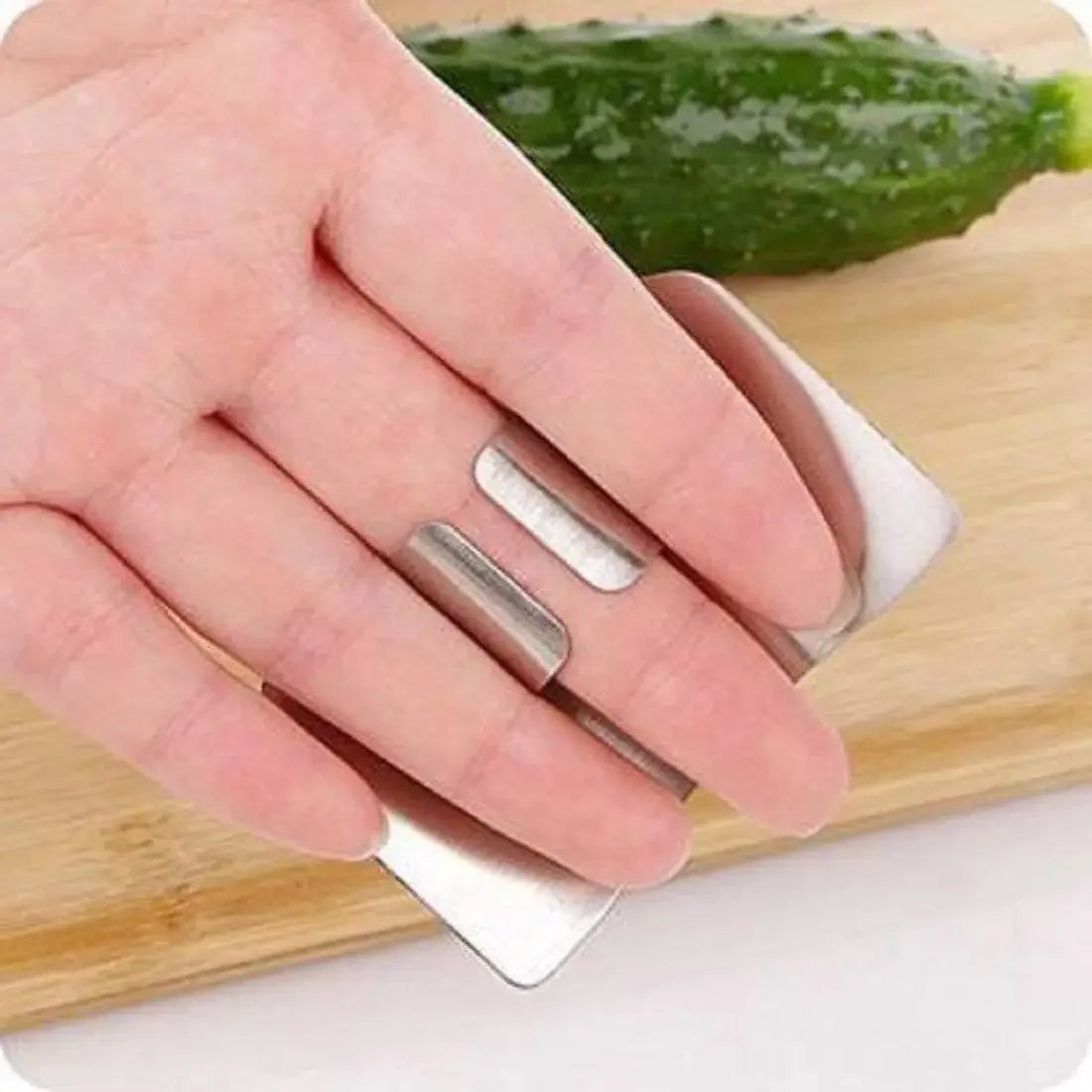 SafeBlade™ - Stainless Steel Finger Guard for Safe & Fast Cutting